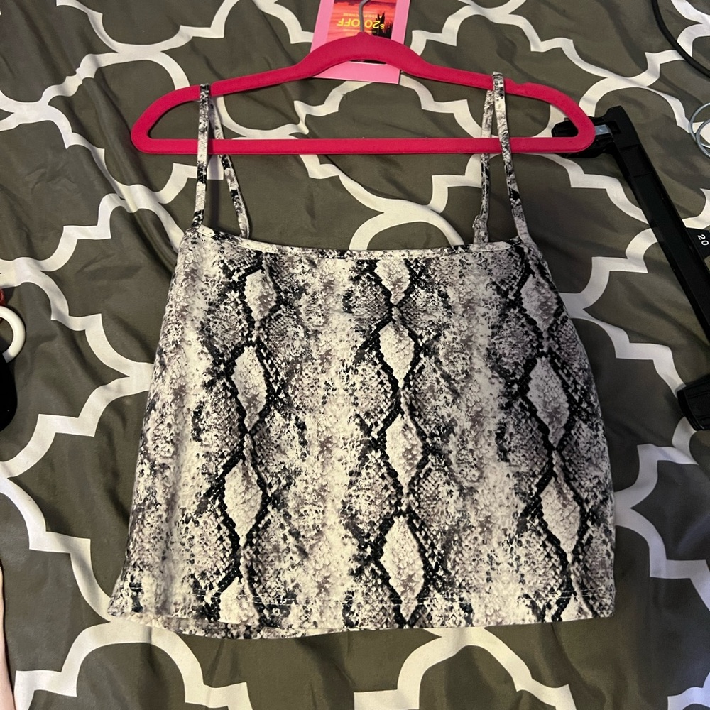 lizard skin tank top from forever 21